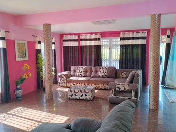 5 Bedroom Villa
