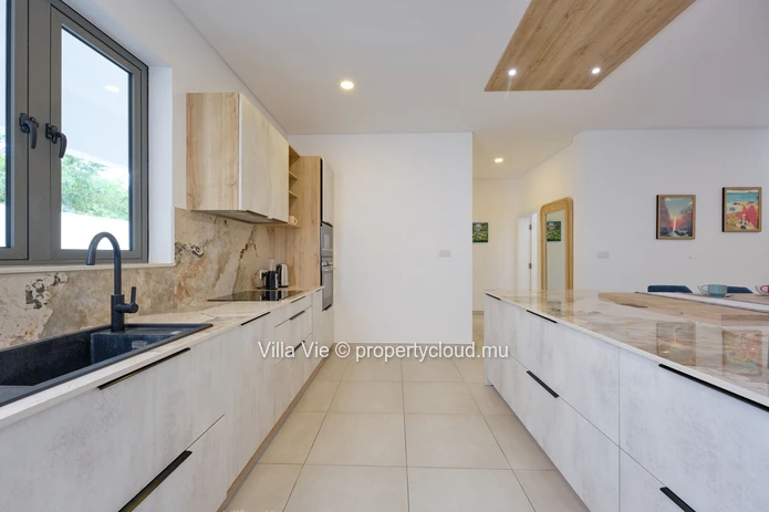 Pointe Aux Canonniers - 3-Bedroom apartment
