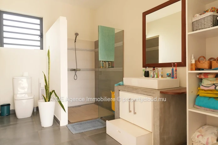 Magnificent 340 m² Villa | 5 Bedrooms