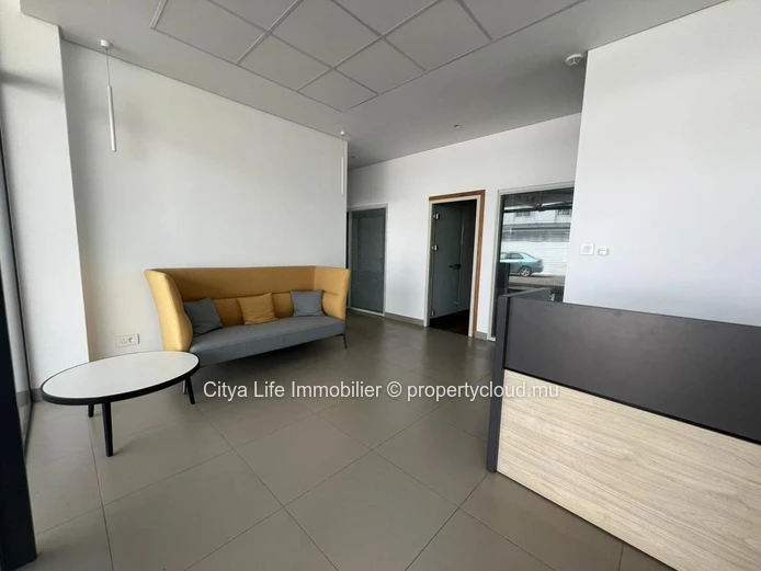 Modern Office Space for Rent in Prime Grand Baie Location - 300m² Semi-Furnished for Rs 230,000!