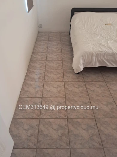3 Chambres Maison avec Piscine à Vendre – Trou d'Eau Douce