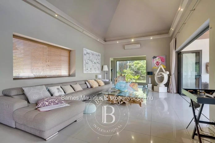 GRAND BAIE - Villa high standing - 5 bedrooms