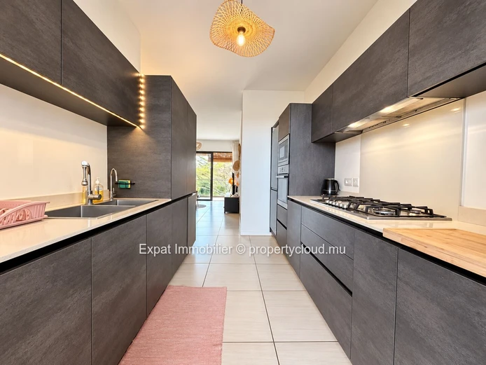 Magnifique penthouse 3 chambres avec rooftop privatif, jacuzzi et vue panoramique – Flic-en-Flac