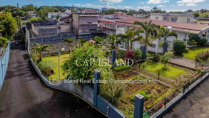 Exceptional property for sale in Curepipe - Large house with outbuilding and panoramic views