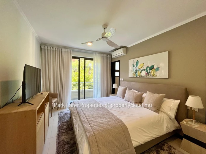 RES apartment with access to the beach