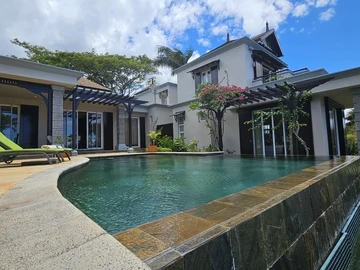 Fully renovated three bedroom Villa 