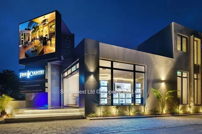 Exceptional Investment in Grand Baie – Modern Luxury Commercial Office Space for Sale 