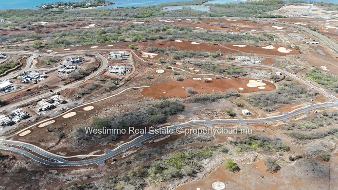 Spacious 1,640m² Land for Sale in Rivière Noire, Open to Non-Mauritians