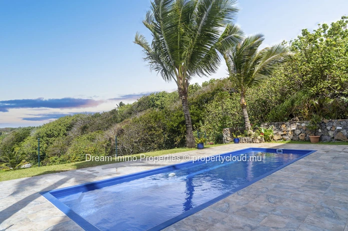 Appartement 2 chambres en bord de mer avec vue lagon à Trou d’Eau Douce – Ile Maurice