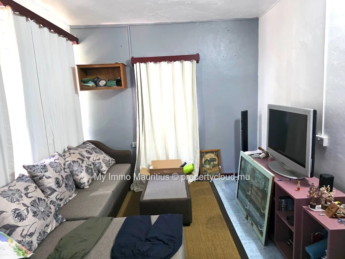 Maison de 5 chambres à vendre à Grand Baie – à 80 mètres de la mer