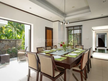 5 Bedroom Villa