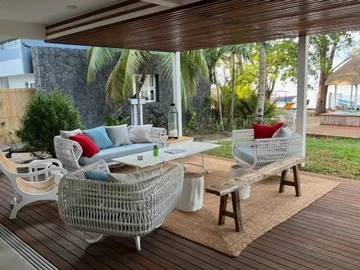 6 Bedroom Villa