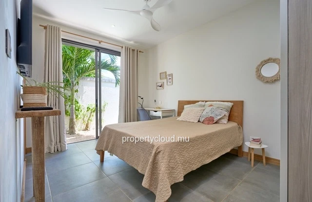 A vendre magnifique villa dans une residence accessible aux etrangers à Grand Baie, La Salette.