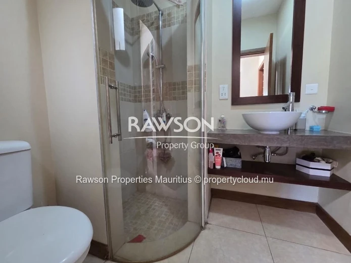 4-Bedroom Villa | Private Pool | Secure | Pereybere