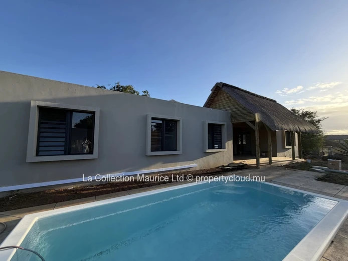 Villa | Tamarin | Close to Schools