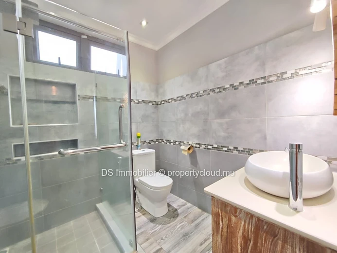 À Louer – Villa 4 Chambres Avec Piscine -Mont Choisy -Nord