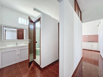 8 Bedroom House