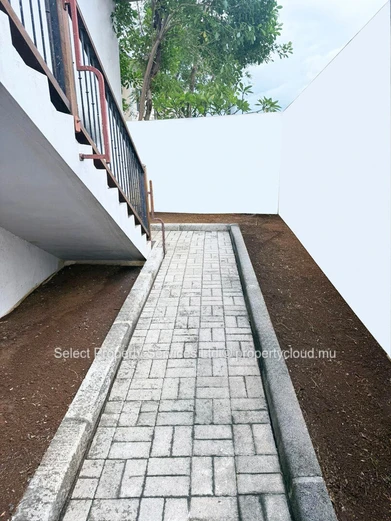 Immeuble commercial rénové à vendre à proximité du Caudan, Port Louis