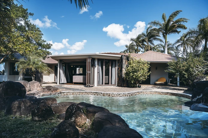 Villa de Plain-Pied à Vendre à Belle Vue Harel, Île Maurice | Piscine Privée & Grand Jardin de 1 800 m² (duplicate)