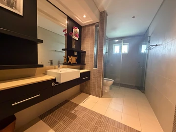 3 Bedroom Townhouse, Duplex