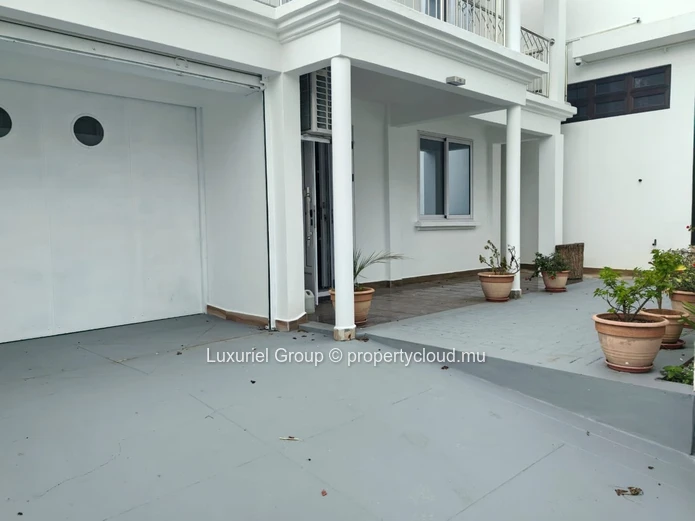 3-Bedroom House for Rent – Grand Baie
