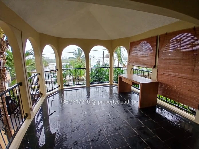Villa Exceptionnelle à Vendre – Morcellement De Chazal, Albion 