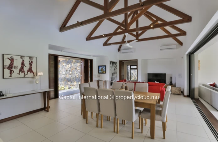 Exceptional 4-Bedroom Villa Rental with Private Pool & Tropical Garden at Anahita Resort