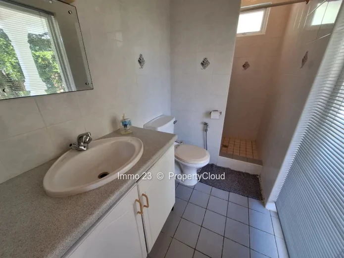Maisons / Villas - 4 chambres - Calodyne