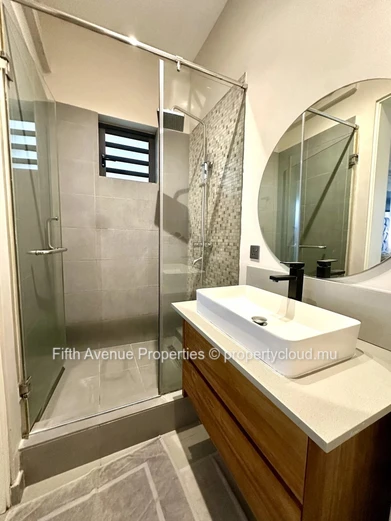 Pereybère – 2-Bedroom Apartment - 2 mins from the Beach