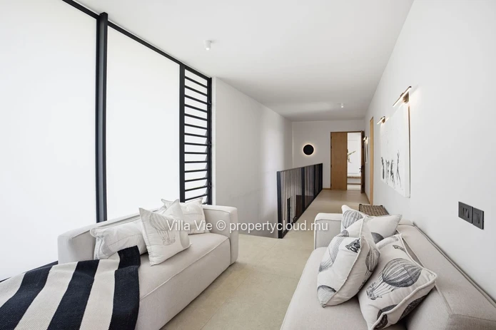 Bois Chandelle – Contemporary 4-Bedroom House