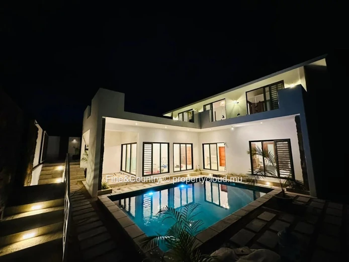 A Loué Maison neuve Rs 100 000