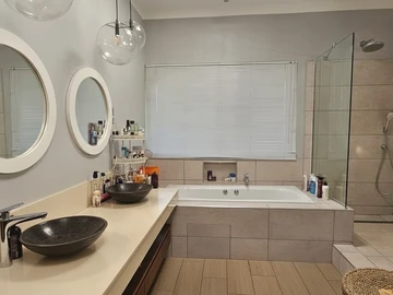 4 Bedroom Townhouse, Duplex