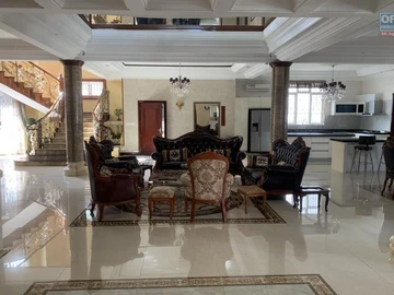 Beautiful 2 villa for rent rent consisting of 9-bedroom with indoor pool and garages. in a quiet residential area not...