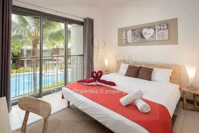 Appartement de 2 chambres en suite avec terrasse et vue dégagée sur le golf
