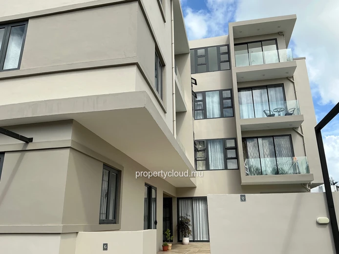 For sale – Brand new 2-bedroom apartment in a secure residence with swimming pool in Grand Baie, Mauritius