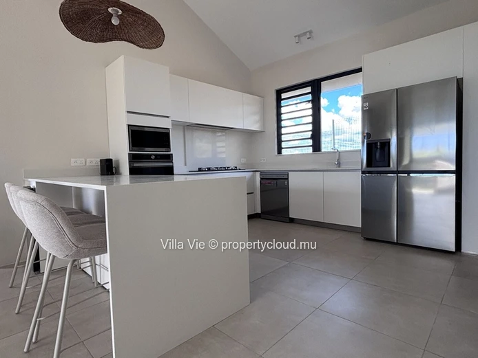 Belle Vue - New 3-bedroom house with swimming pool
