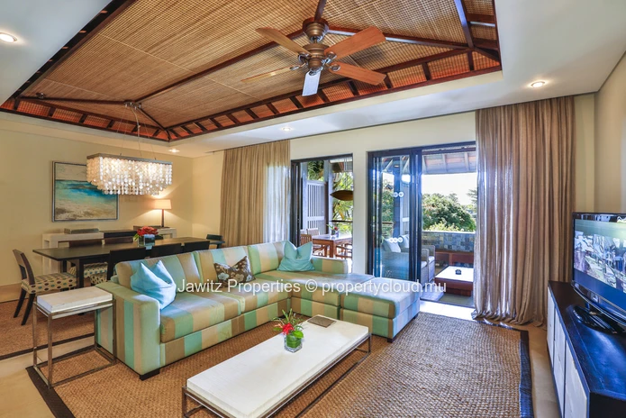 Live on a Ernie Els Golf Estate