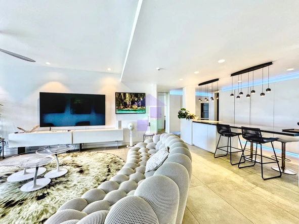 Exquisite 3 bedroom apt