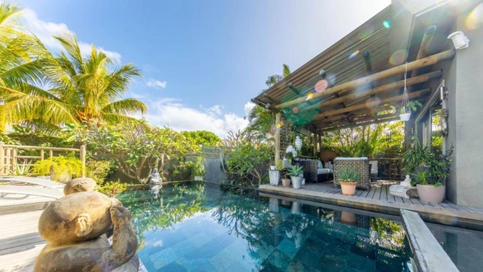 Exquisite furnished modern RES villa in the heart of Tamarin