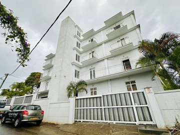 19 Bedroom Building