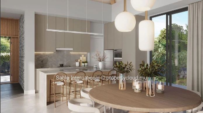 Villa RES à vendre à Péreybère, 431m² habitables, 777m² de terrain, 3 chambres, piscine privée, proche des commodités.