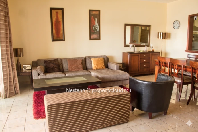 Spacious 3-bedroom apartment with mountain view