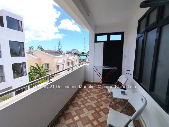 Grand Baie : 2 Appartements De 3 Chambres À Deux Pas De La Plager