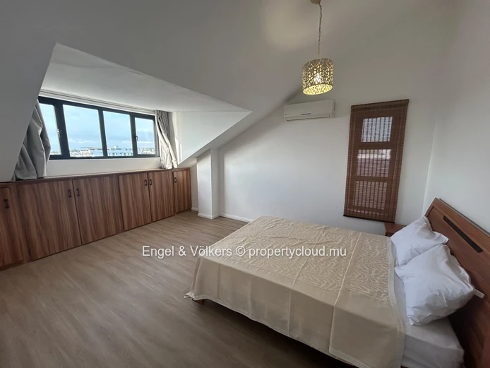 Luxury 3-Bedroom Sea View Penthouse for Rent – Flic en Flac