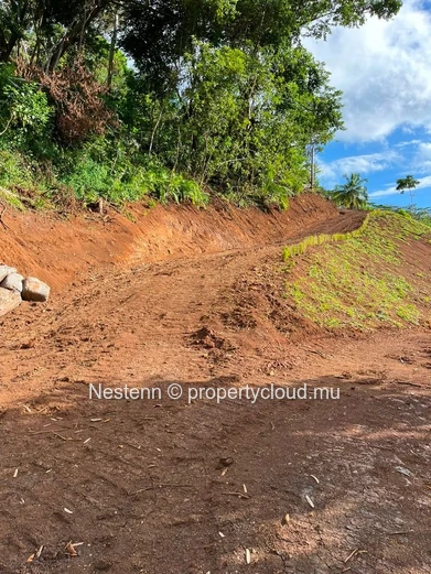 Exceptional plot of land – A peaceful retreat surrounded by nature