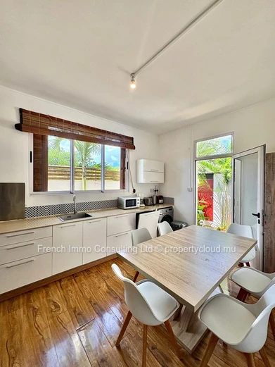 Belle villa style colonial en vente locale a pointe aux piments