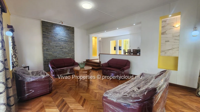 Maison meublée de 5 chambres à louer à Beau Bassin
