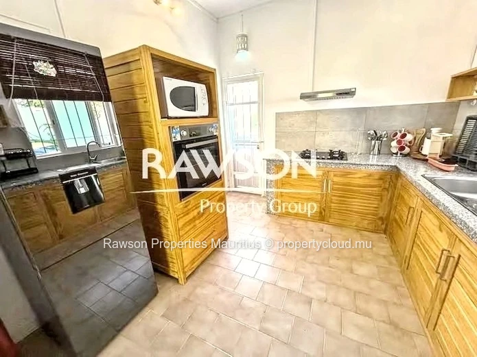 Rare A Pointe Aux Canonniers ! Maison 3 Chambres Avec Grand Jardin 