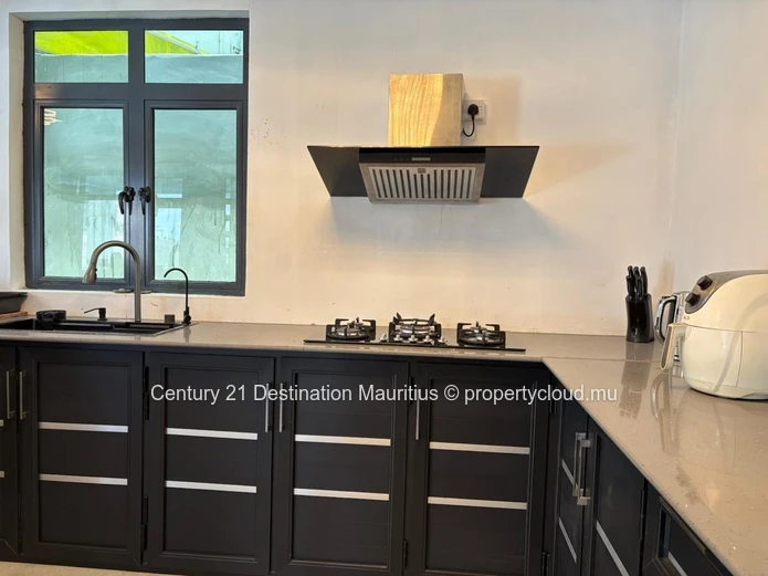 Brand New Family Home With Pool & Jacuzzi – North Coast