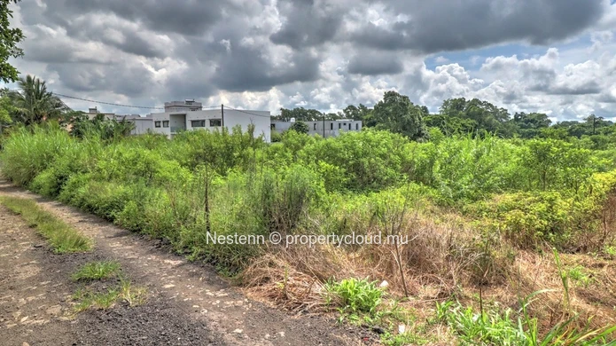 Terrain de 351m2